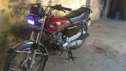 Cg 125 special edition for sale with double saman.