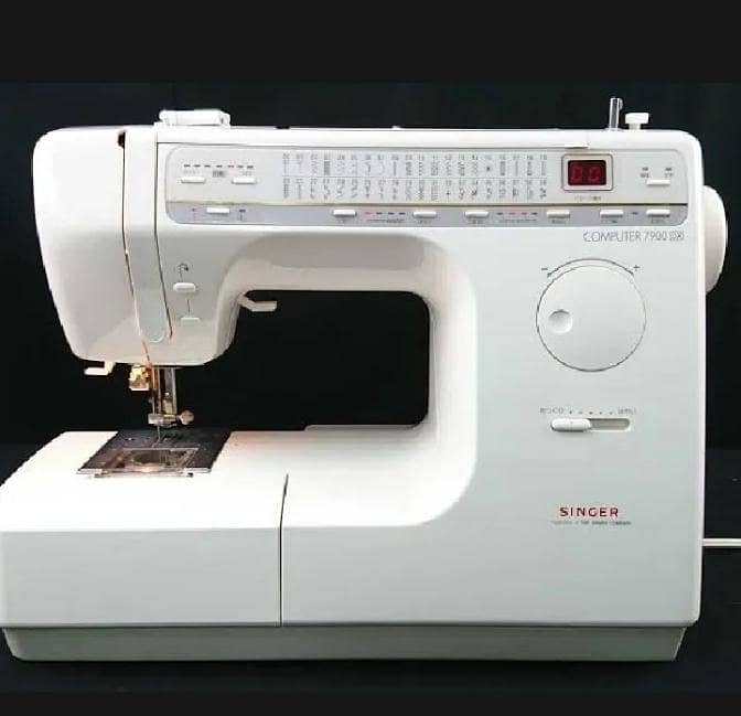 Singer sewing machine 0