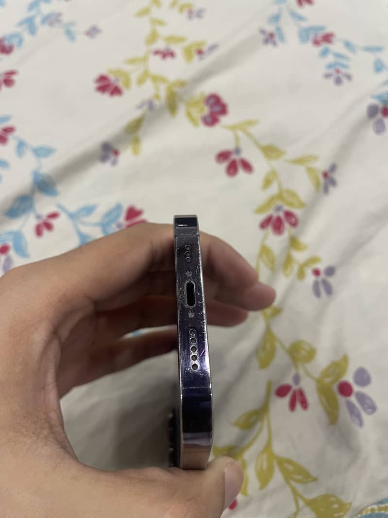 Apple iPhone 14 Pro 1
