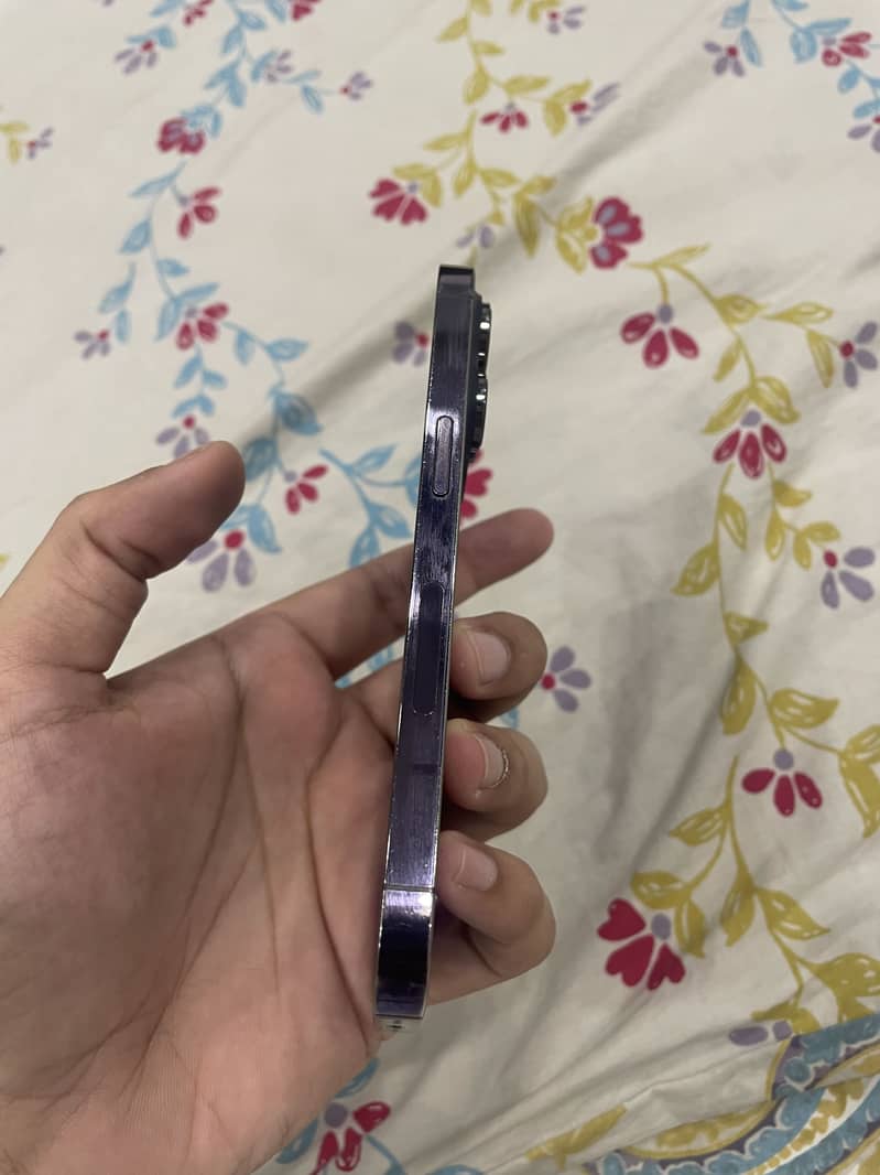 Apple iPhone 14 Pro 3