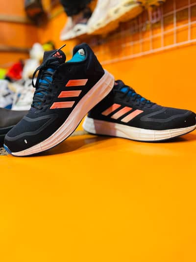 Original adidas condition 10/10 size uk 9 euro 43 size price 7000
