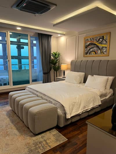 Luxury 1 Bed Furnished Apartment Gold Crest DHA Phase-4-per day rent