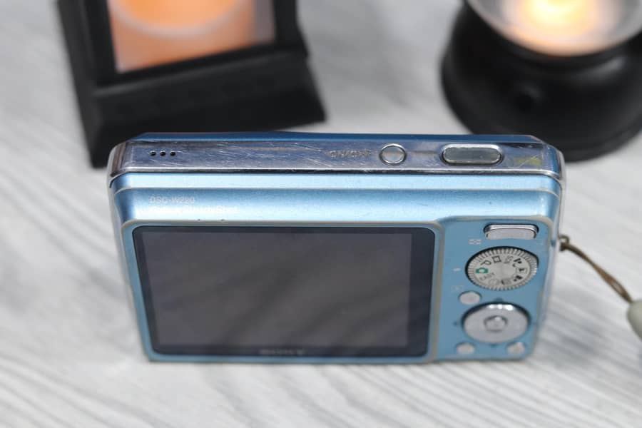 Sony DSC=W220 3