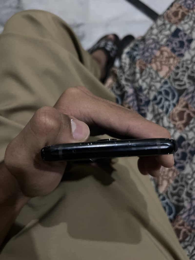 One Plus 8 Pro 6