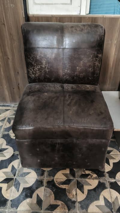 leather single sofa