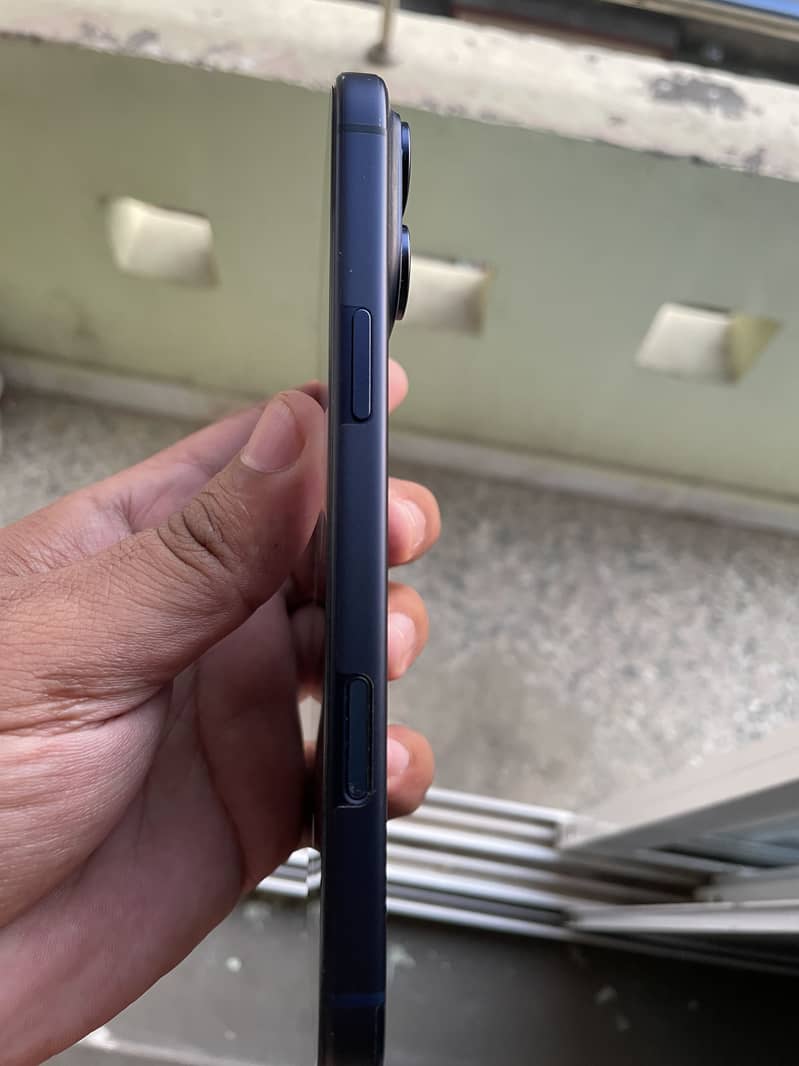 Apple iPhone 17 Pro Max 2