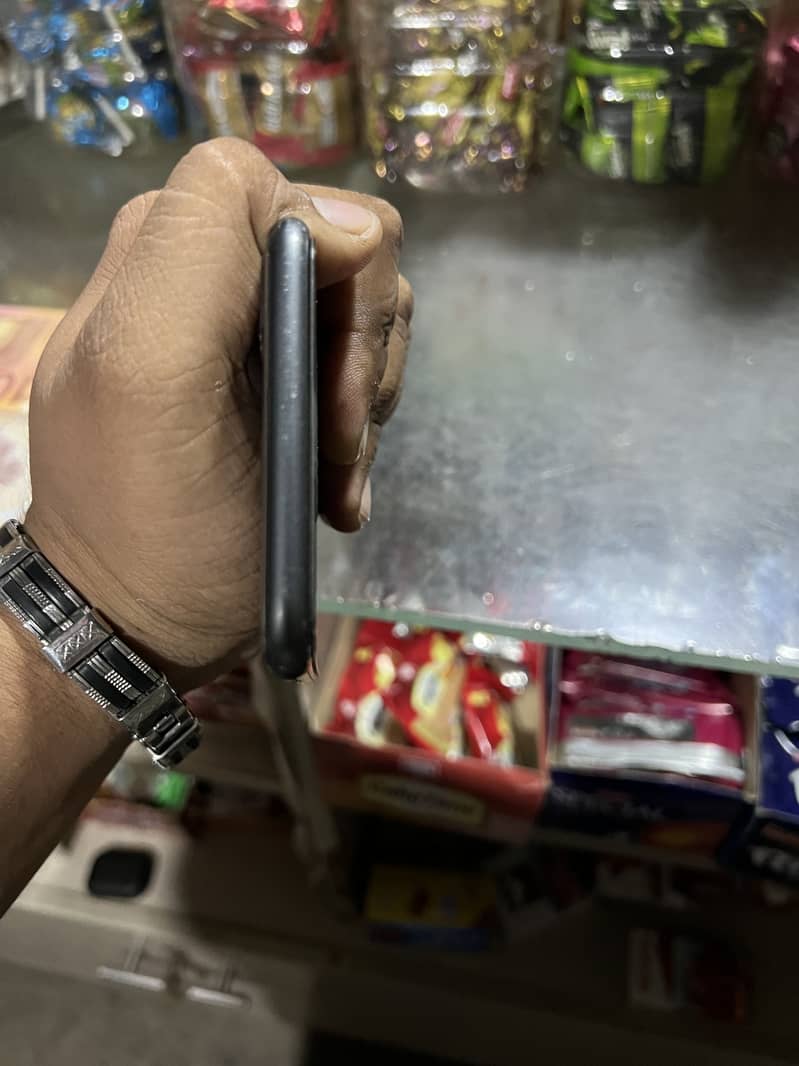 Apple iPhone 8 Plus 3