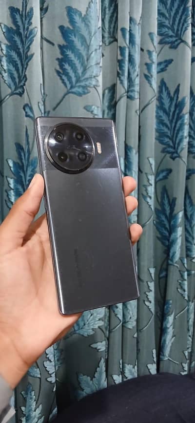 Tecno Spark 20 Pro Plus