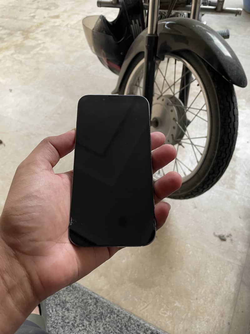 Apple iPhone 13 Pro 2