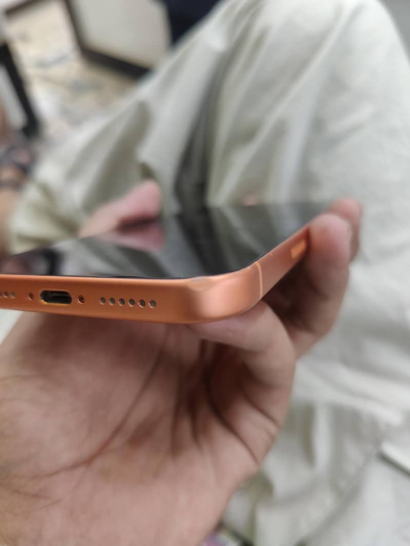 Apple iPhone 17 Pro Max 2