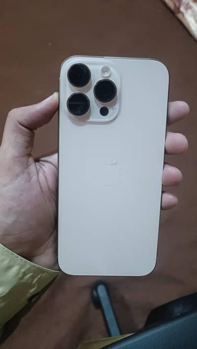 Apple iPhone 16 Pro Max