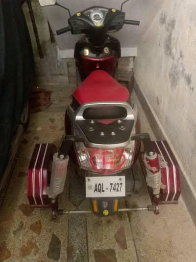scooty big wheel