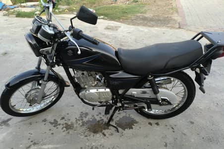 Suzuki GS 150 first Owner 100% genuine 40+ KM fuel average
