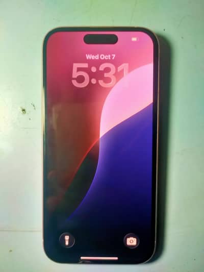 Apple iPhone 15