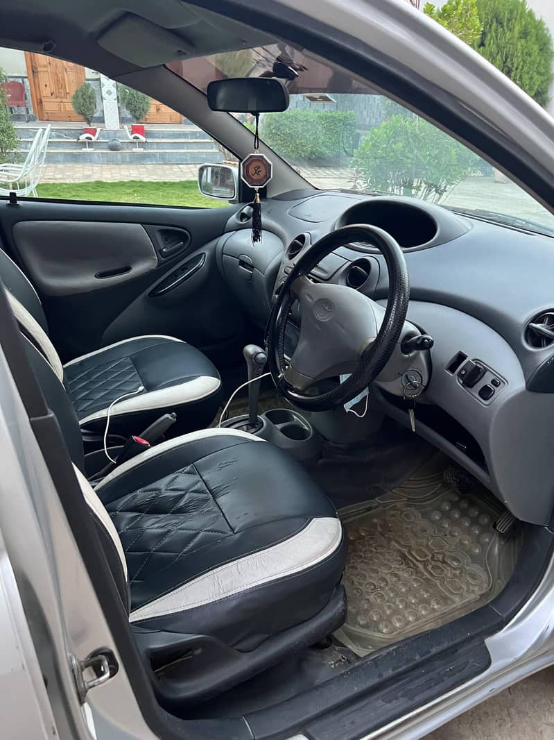 Toyota Vitz 6