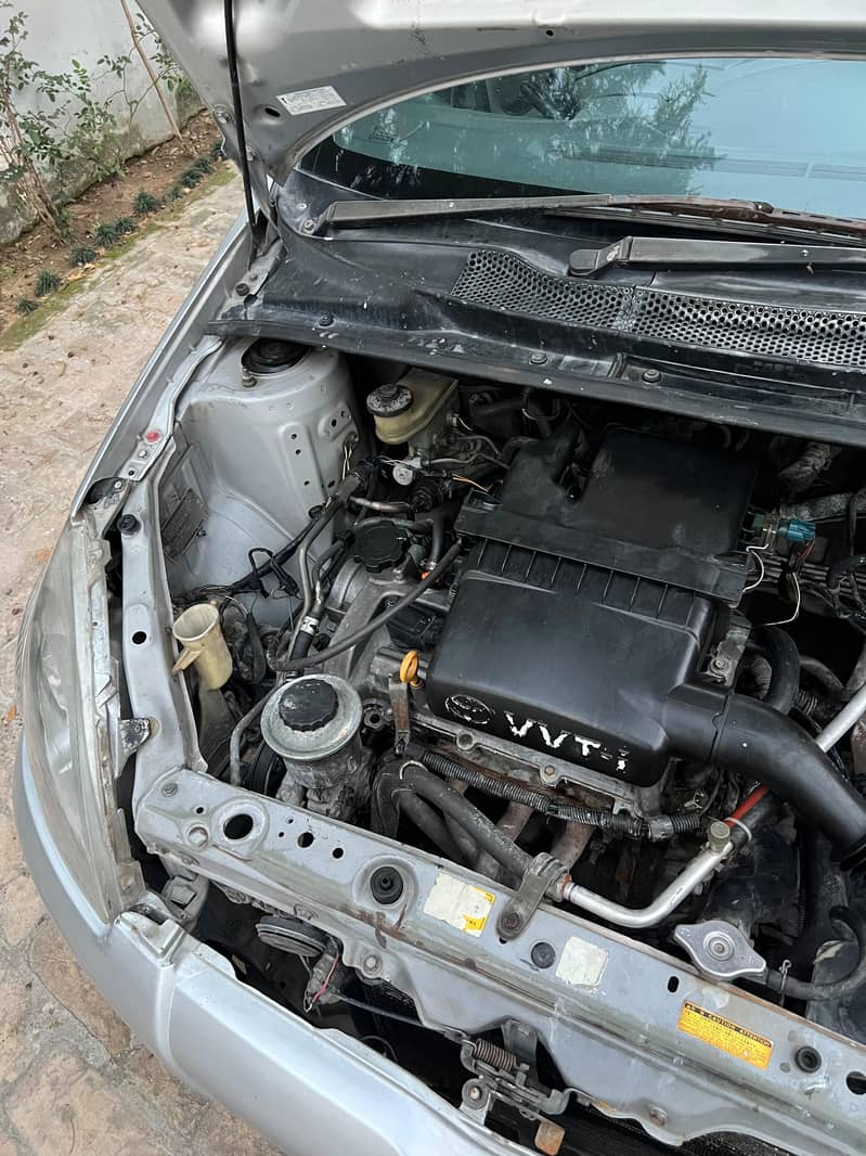 Toyota Vitz 10