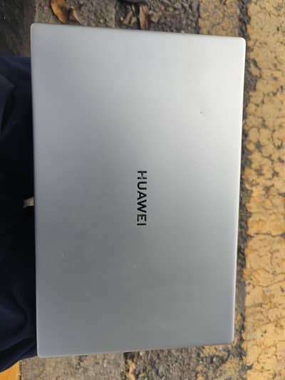 Huawei mate book D-15