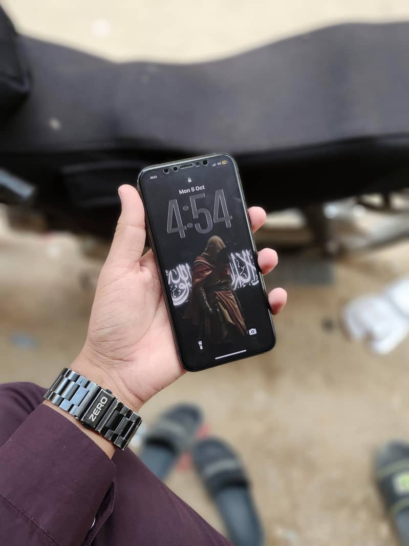 Apple iPhone 11 Pro 1