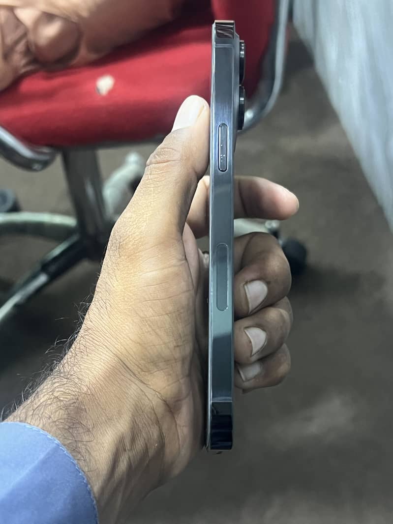 Apple iPhone 14 Pro Max 6