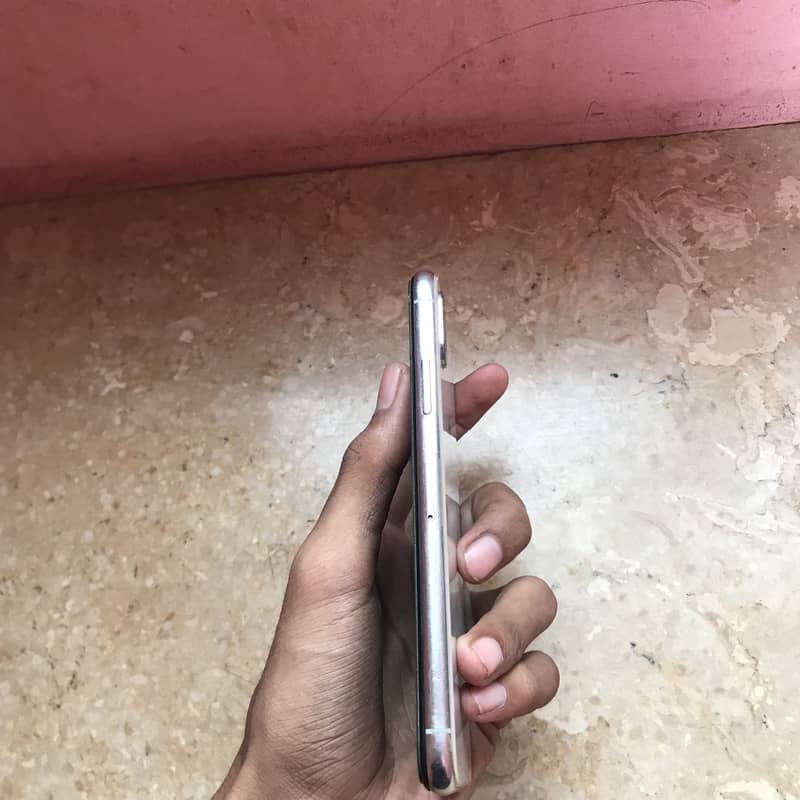 Apple iPhone X 2