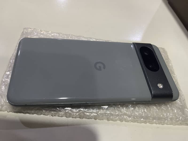 Google Pixel 8 1