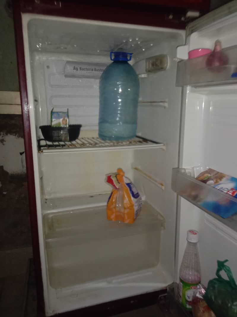 Refrigerator 7