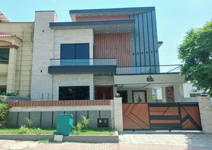 10 Marla Luxury House Bahria Town Phase 7, Rawalpindi