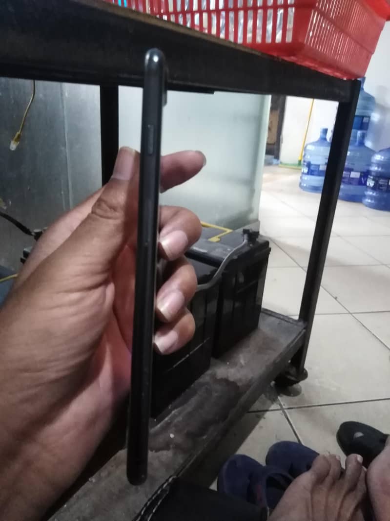 Apple iPhone 7 Plus 1