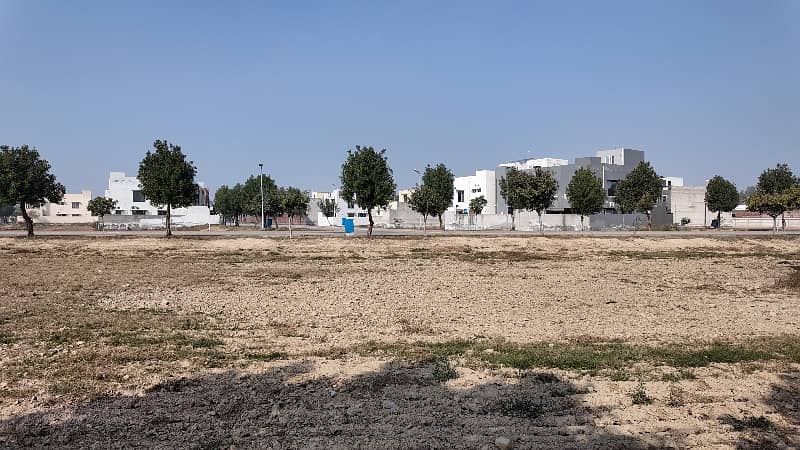 8 Marla Plot For Sale, 225, Level Plot 5