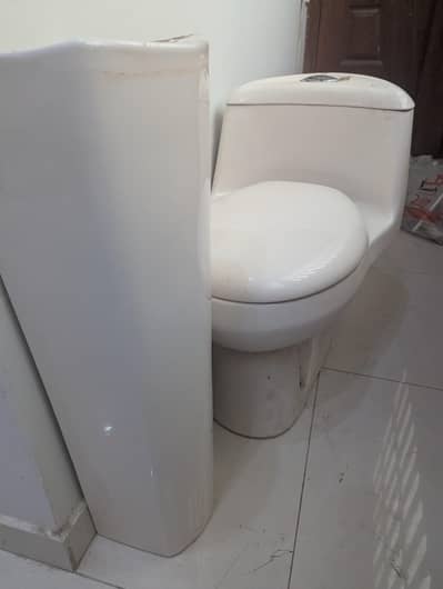 porta brand commode and basin