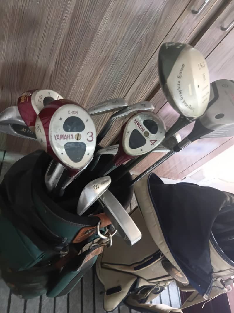 2 Golf kits 1