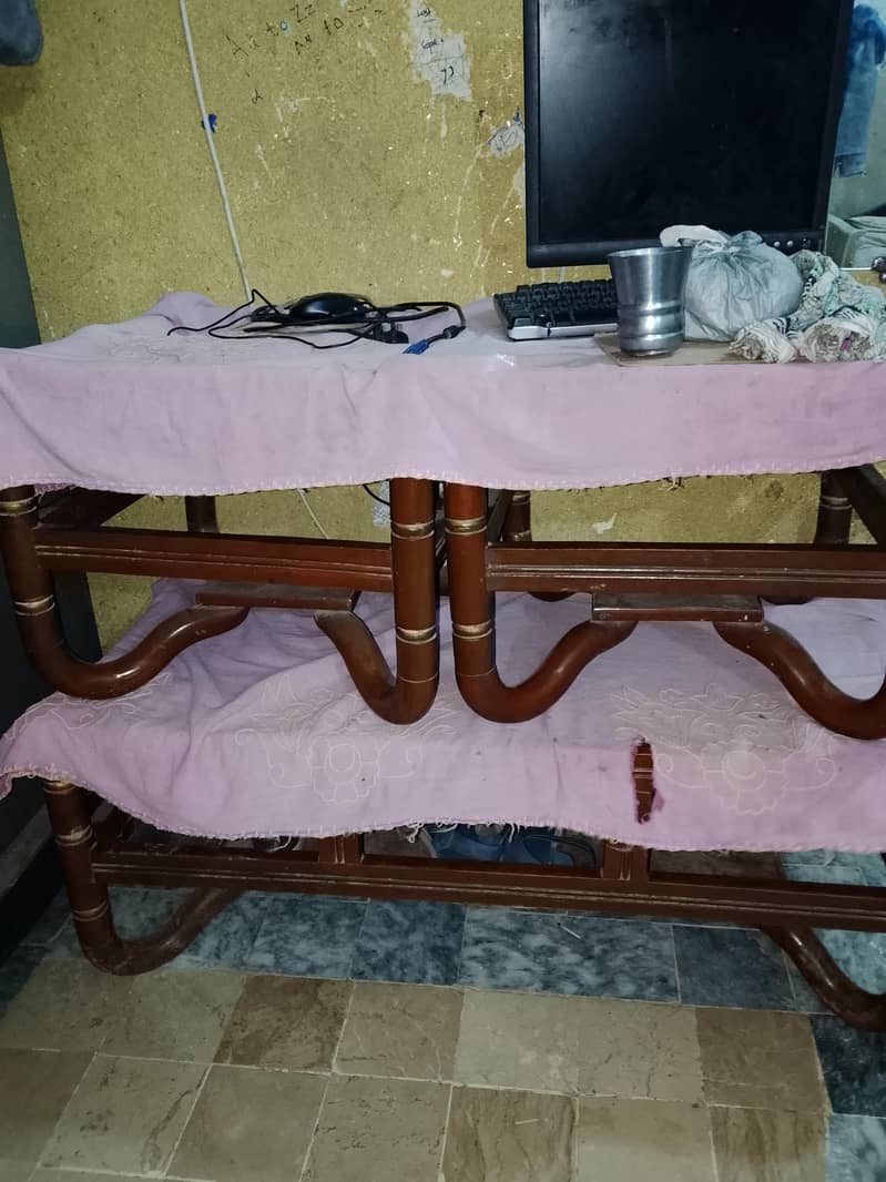 side table 0