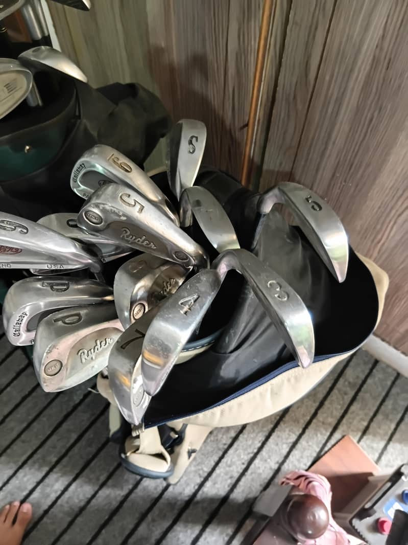 2 Golf kits 12