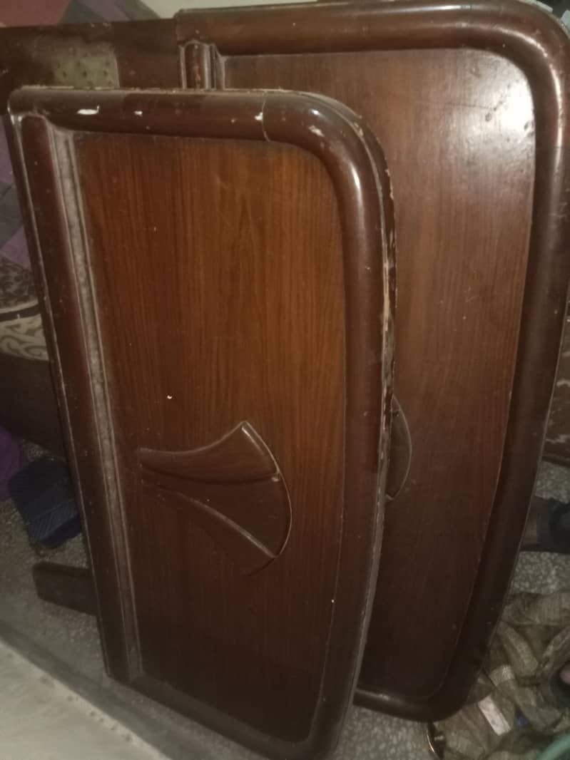 single bed 0