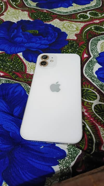 Apple iPhone 12