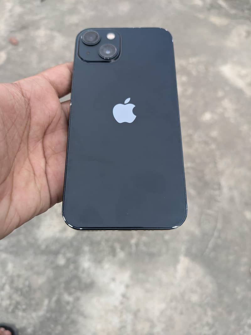 Apple iPhone 13 1