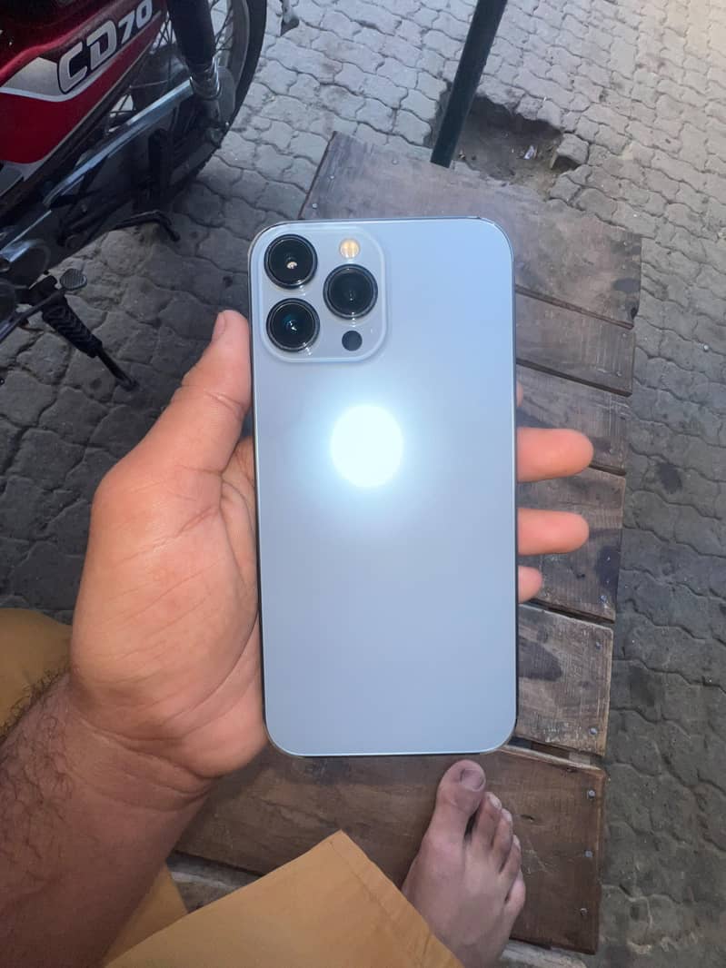 Apple iPhone 13 Pro Max JV 8