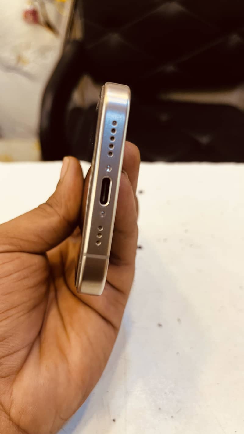Apple iPhone 15 Pro 5