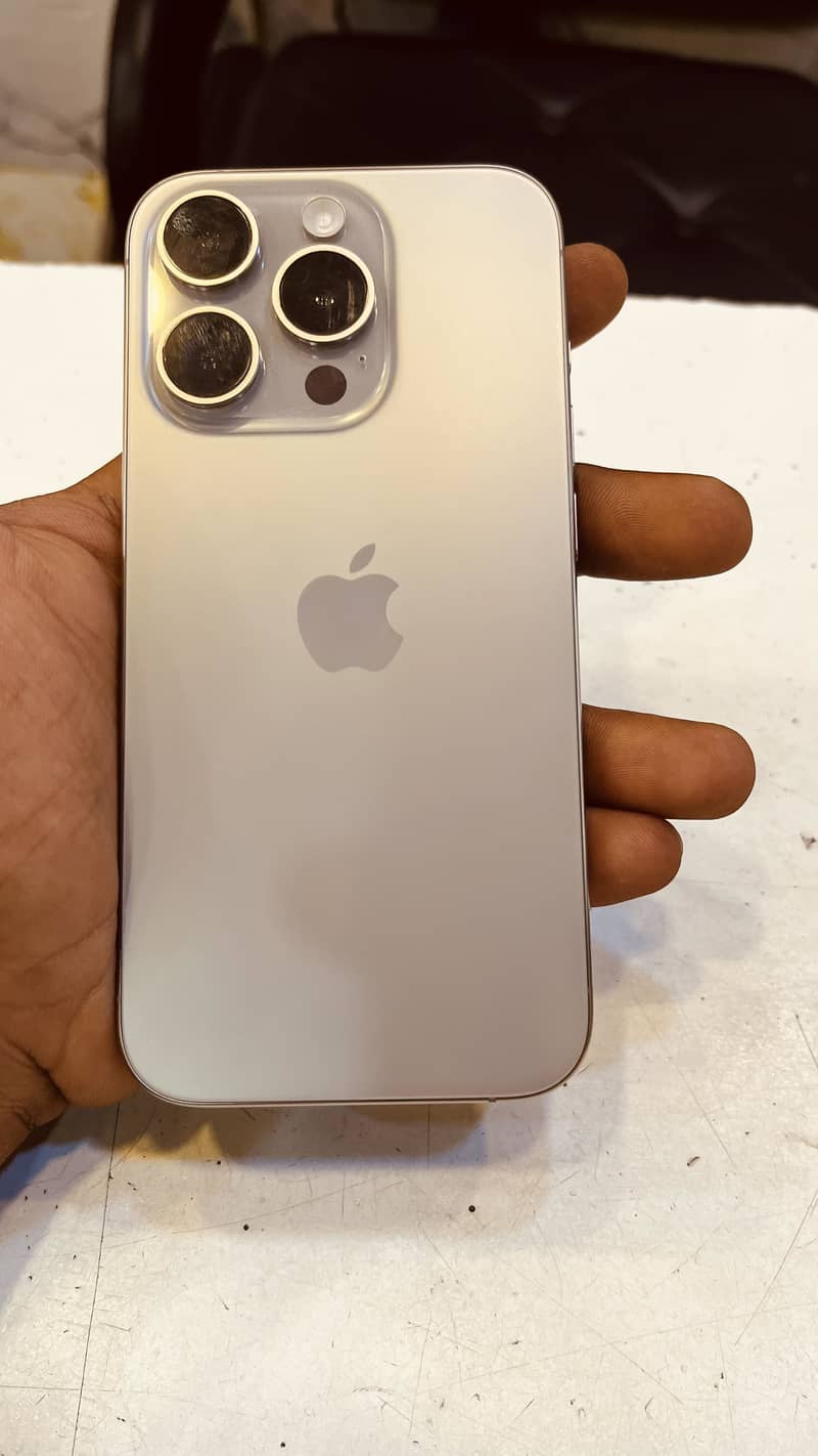Apple iPhone 15 Pro 7