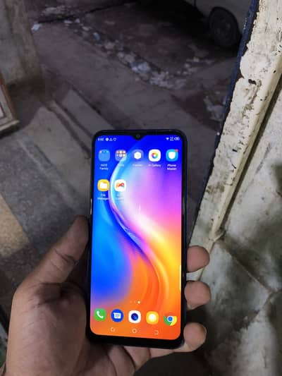 Tecno Spark 4