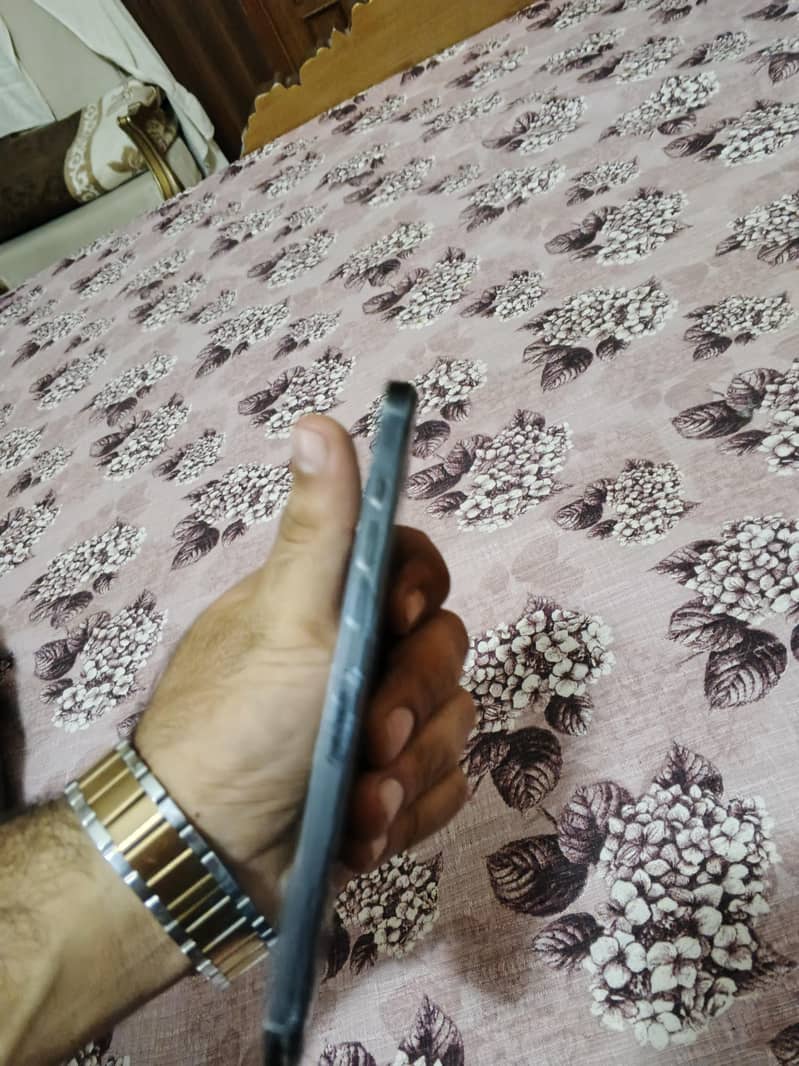 Apple iPhone 12 Pro Max 3