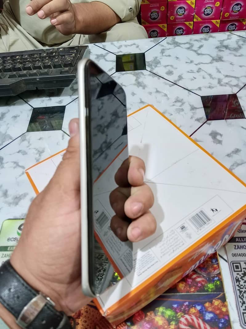 Infinix Note edge 2
