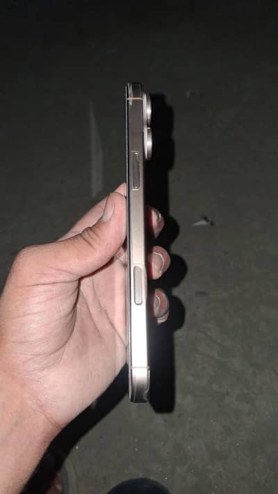Apple iPhone 16 Pro Max