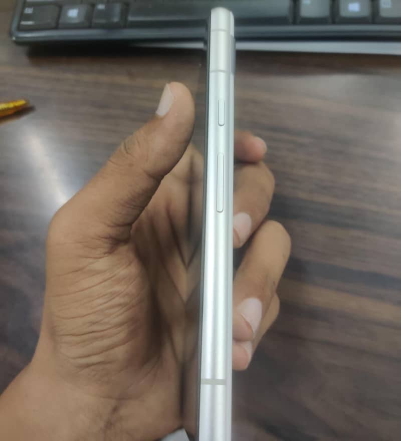 google pixel 7a 2