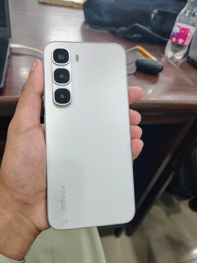 Infinix Hot 60 Pro