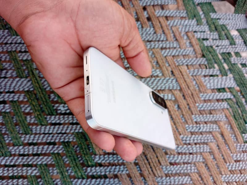 Samsung Mobile A56 6