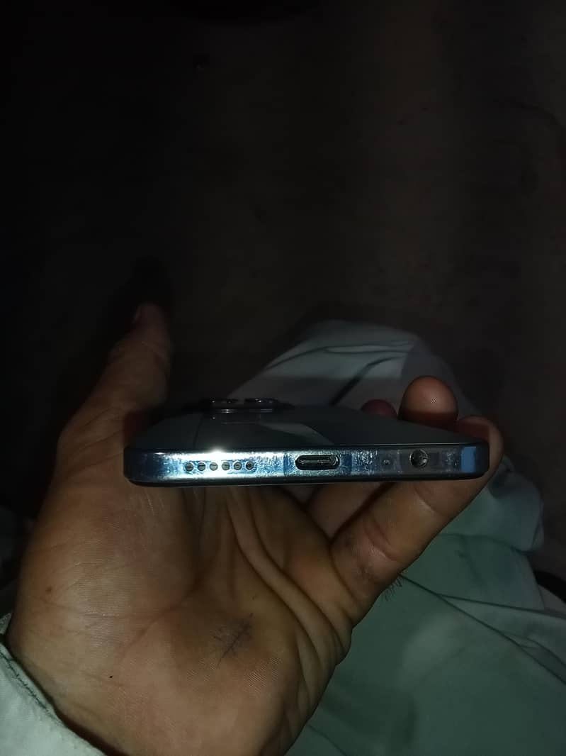 Tecno CAMON 30 Pro 1