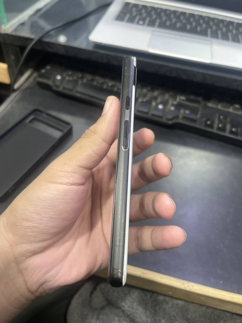 Google pixel 6a 1