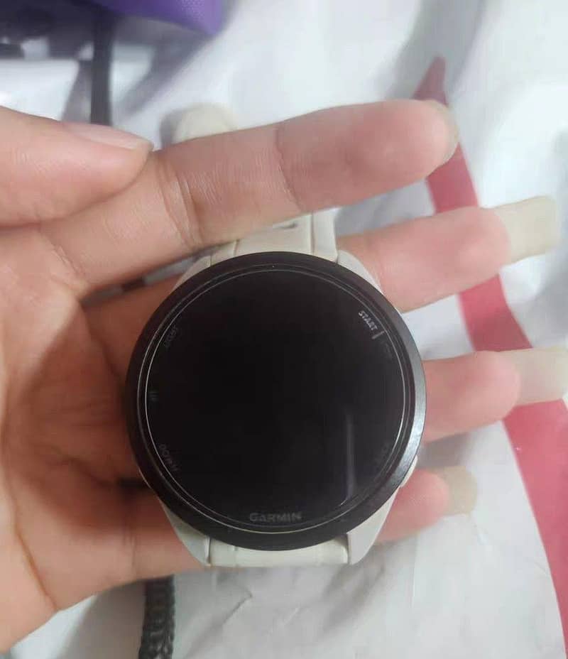 Garmin forrunner 165 1