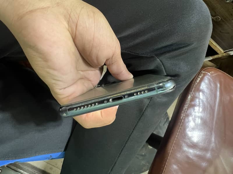 Apple iPhone 11 Pro Max 0